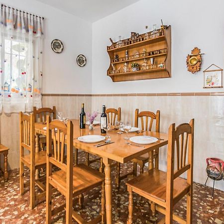 3 Bedroom Beautiful Home In Fuente Tojar Eksteriør billede